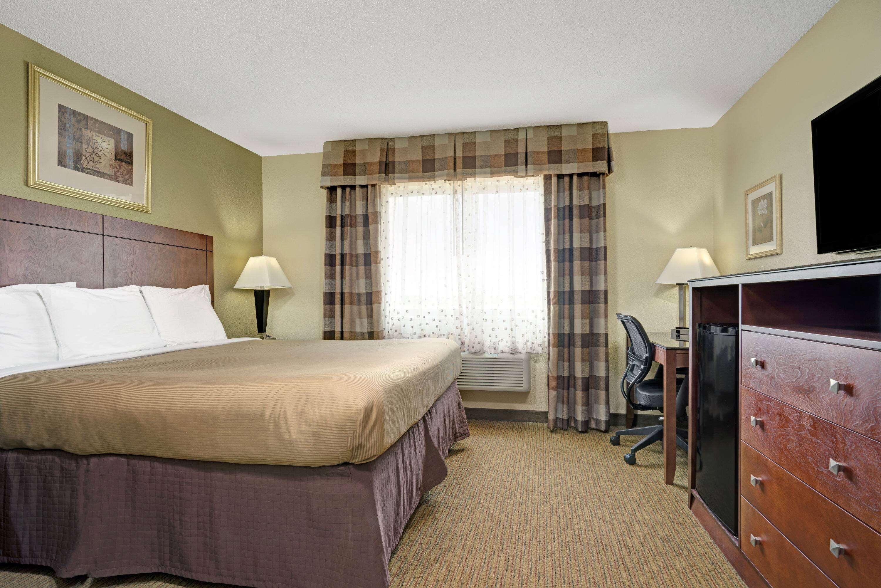 Super 8 By Wyndham Monticello Hotell Eksteriør bilde